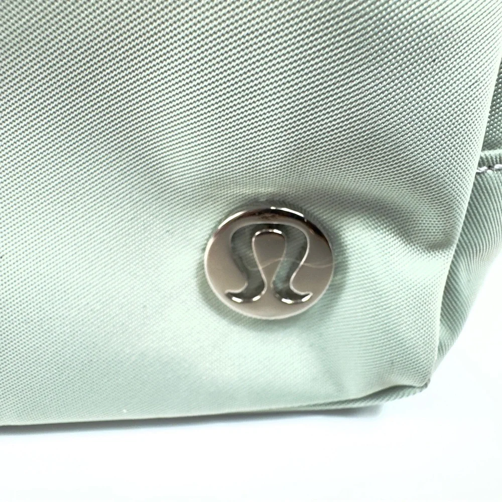 Lululemon Everywhere Belt Bag Crossbody - Color Silver Drop NWOT